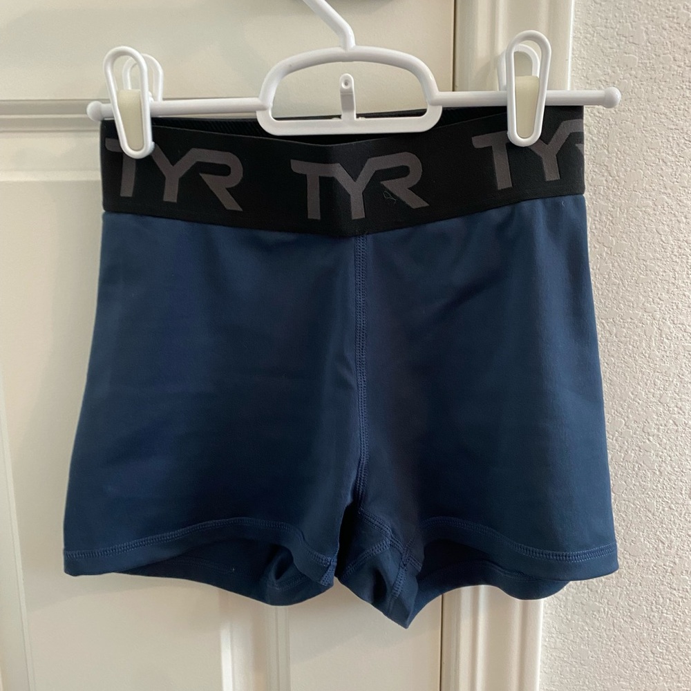 TYR Dark Blue base kinetic 2inch mid rise logo